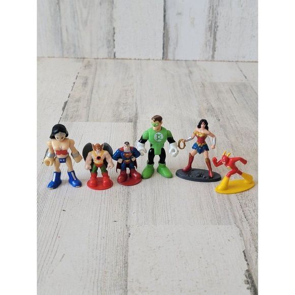 DC Comics Wonder Woman flash Green Lantern Superman Hawkman toy figure playset - Picture 1 of 13